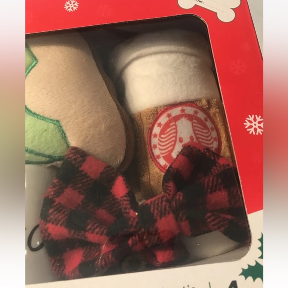 SUSHI dog TOYS NEW 4 Piece Christmas Gift Set 2 PLUSH TOYS, 1 BOWTIE, 1 MUG  NEW - Picture 8 of 8